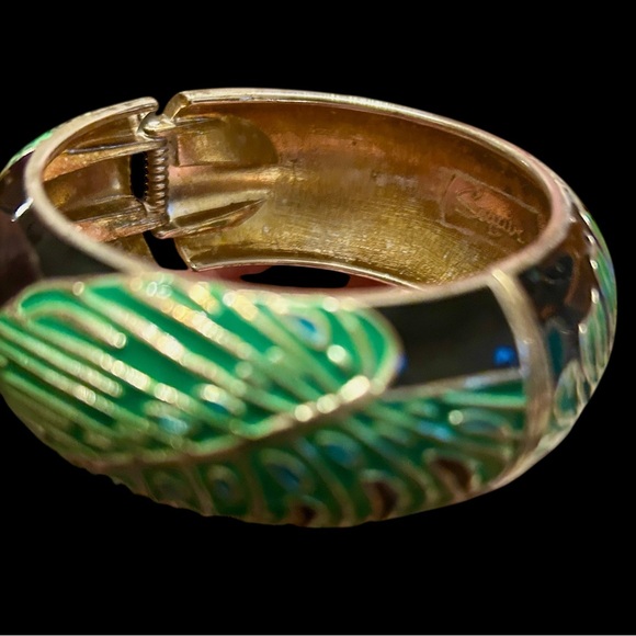 SEQUIN Enamel Clamper Bracelet Black w Large Green Leaves NEW - Picture 6 of 6